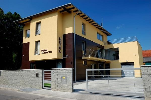 Hotel Villa Bianca Liptovský Mikuláš المظهر الخارجي الصورة